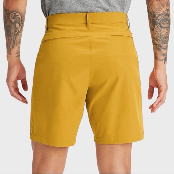 Fabletics Mens Small The Only Short Combat Gold 7.5” Inseam Performance Shorts - Picture 3 of 14